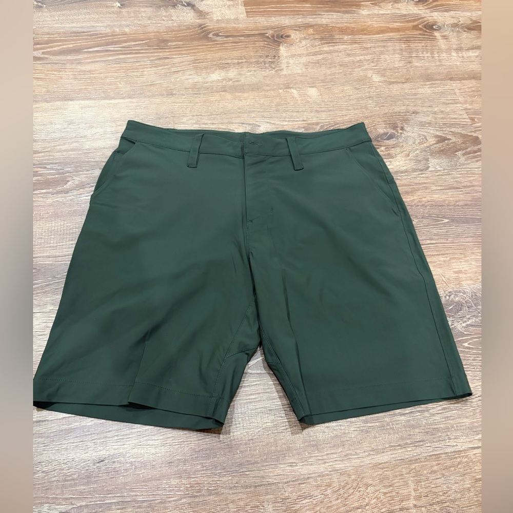 Zella Men's Forest Green Flat-Front Performance Shorts